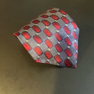 Geoffrey Beene Men's 100% Silk Tie Grey And Red Geometric EUC